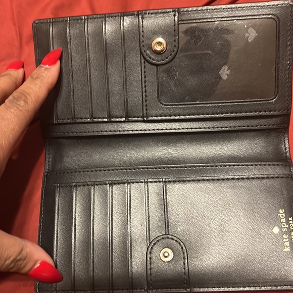Kate spade wallet Great condition used only twice - Picture 4 of 7